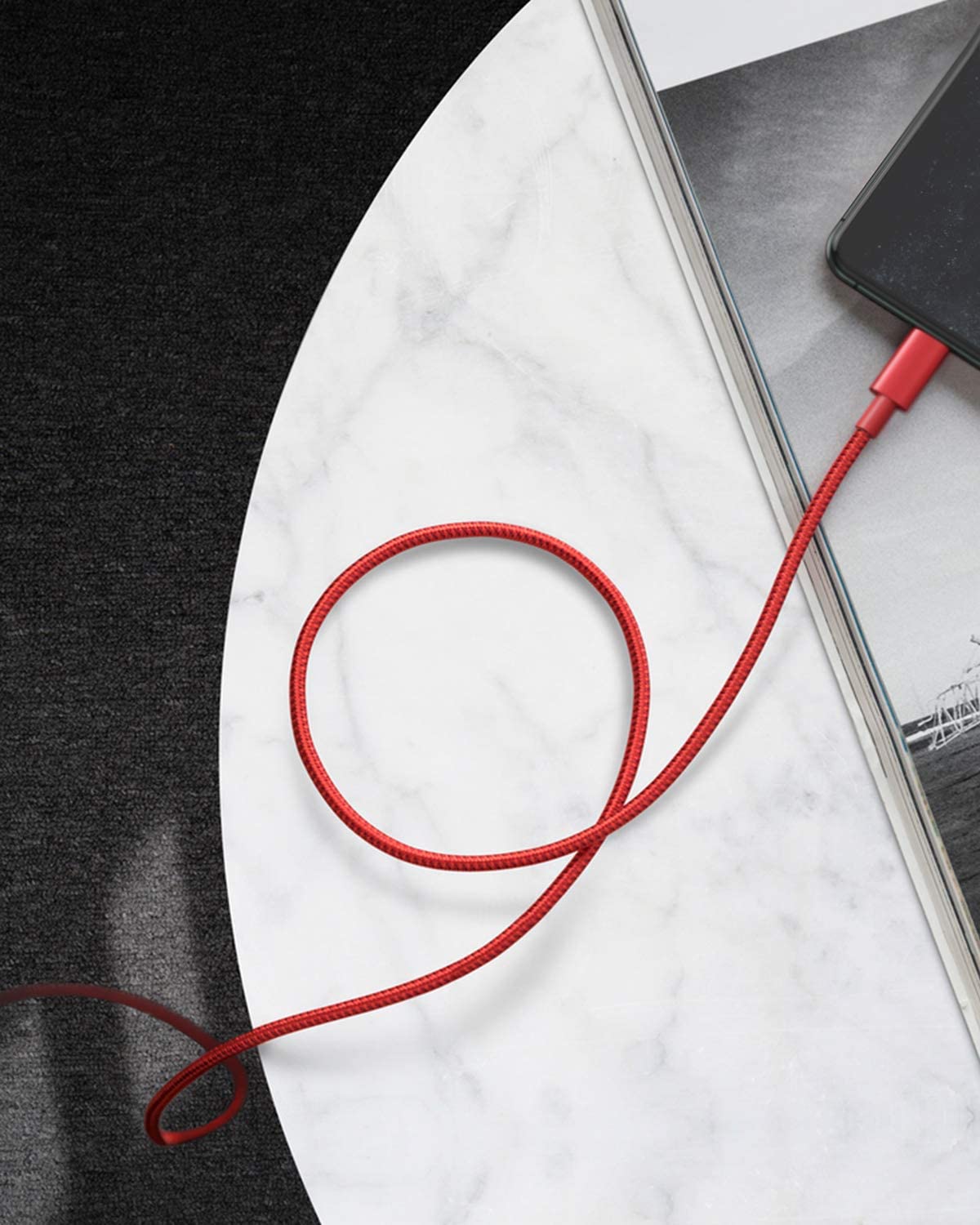 331 USB-C to Lightning Cable O5