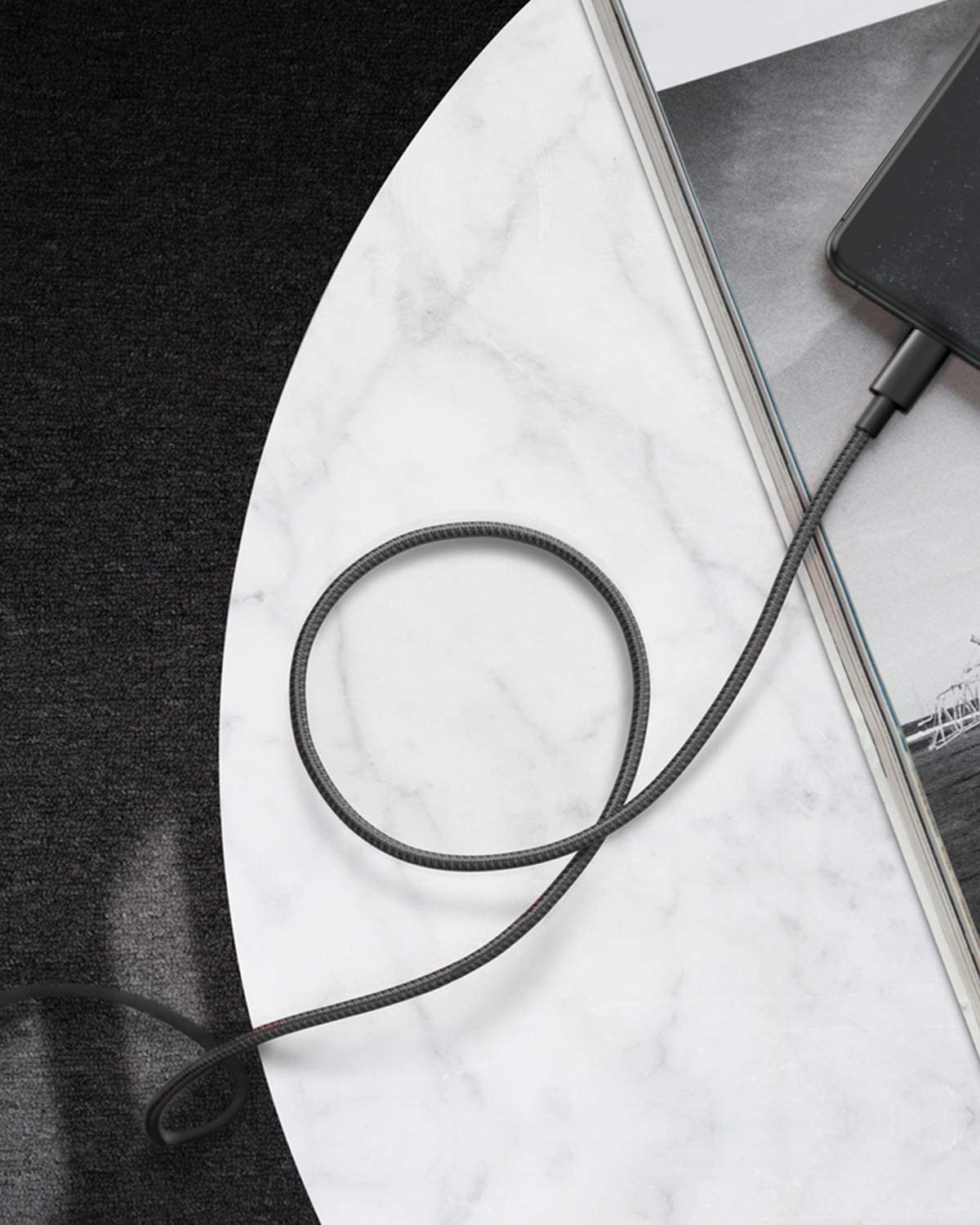 331 USB-C to Lightning Cable E0